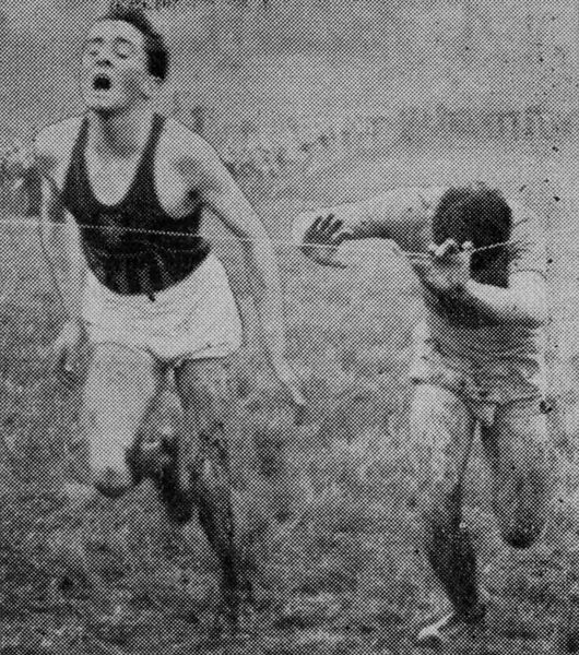 George Howard (Watford Harriers) wins by inches from Tony Hodgetts (Stourbridge Wordsley & District Harriers) in the Youth's race