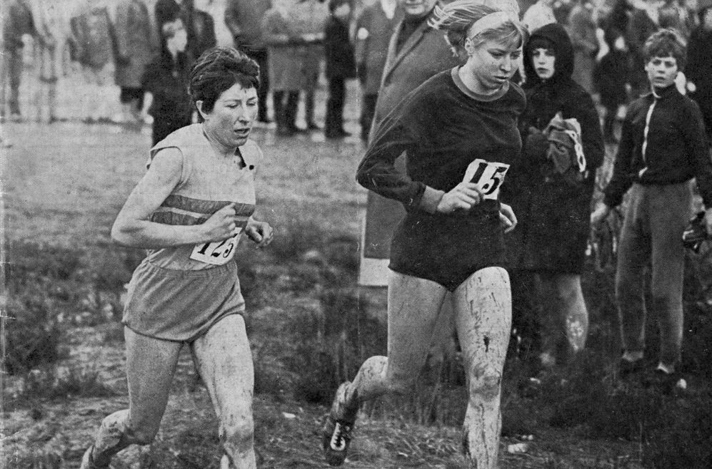 Pam Davies (Selsonia Ladies AC) and Rita Lincoln -15 (Essex Ladies AC) battle it out