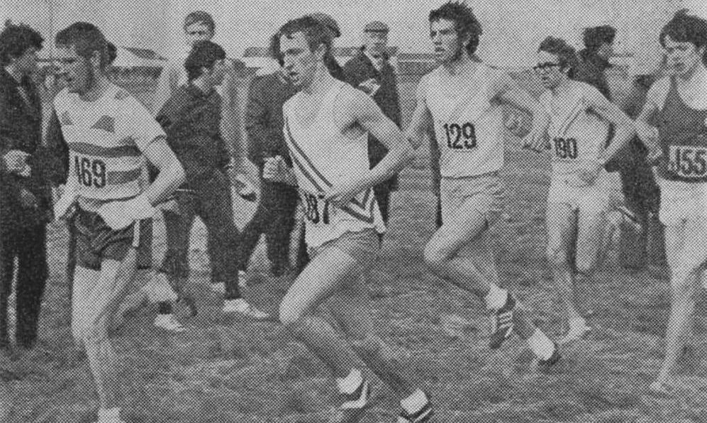 Keith Rollason (Tipton Harriers) leads from John King (Small Heath Harriers) and Pat Gilsenan (Corby Town AAC) in the Juniors