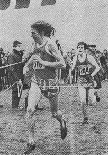 Neil Saunders (Southgate Harriers) wins the Youths from Paul Bannon (Shettleston Harriers)