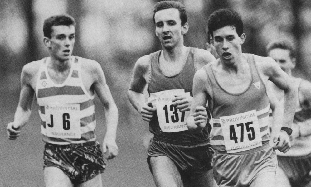 Steven Brooks - J6 (Bingley Harriers) chases Spencer Duvall -137 (Cannock & Stafford) and Andrew Pearson - 475 (Longwood Harriers) in the Junior race