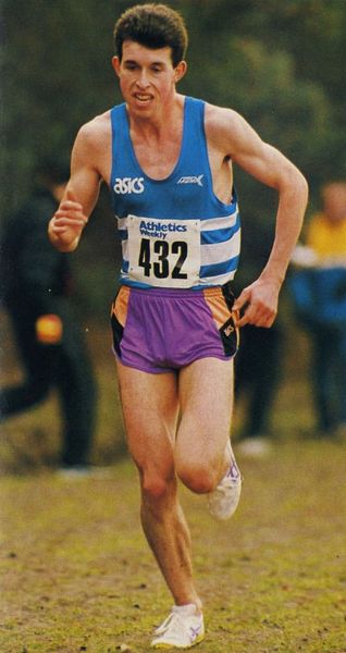 Andrew Pearson (Longwood Harriers) retaining the Junior title