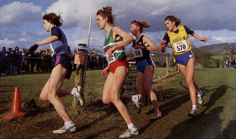Lisa York (Leicester Coritanian AC), Suzanne Rigg (Sale Harriers), Andrea Whitcombe (Parkside AC) and Jenny Clague (Liverpool Harriers)