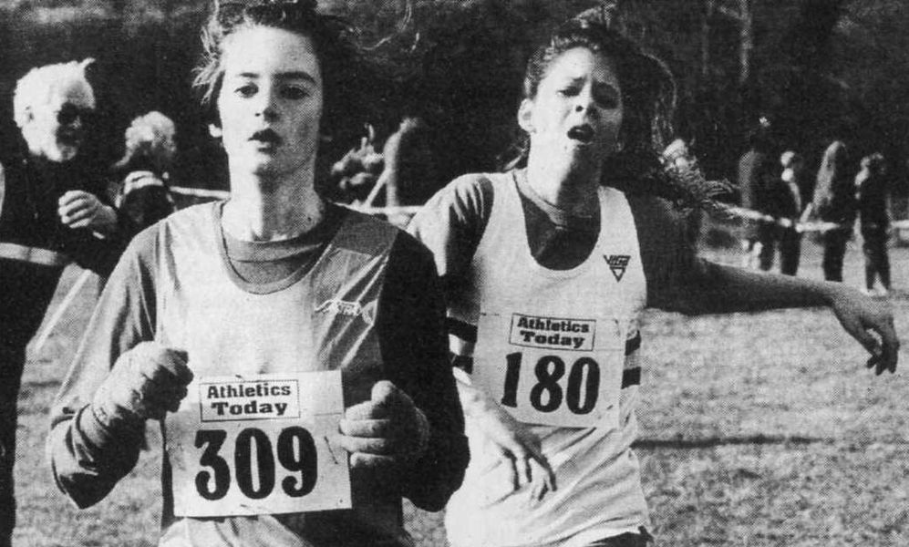 Annette Barker (Keighley Road Runners) and Susan Pendrich (Dartford Harriers) in the Minor Girls' race