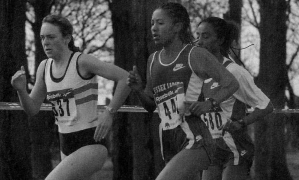Amanda Tremble (North Shields Polytechnic) battles it out with Getenesh Tamirat (Essex Ladies) and Birhan Dagne (Essex Ladies) in the Junior Women's race
