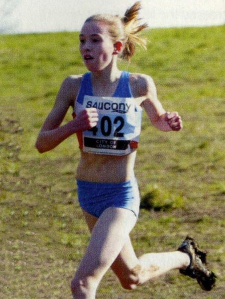 Melissa Hawtin (Oxford City) winning the Under 13 girls