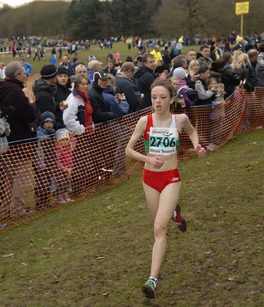 Emelia Gorecka (AFD) Under 15 Girls' race winner